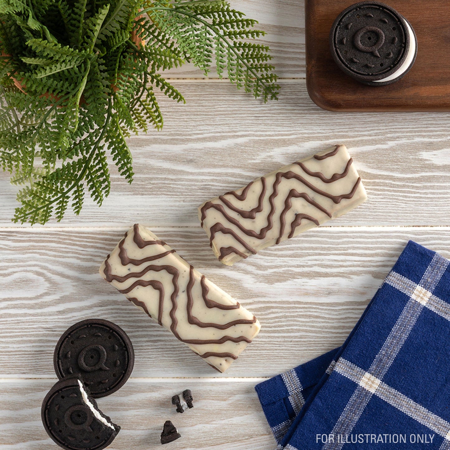 dipped-cookies-and-cream-protein-bars-r8 15807_QN_USA_ProteinBar_CAC_InterimAssetUpdate_Digital-Dipped-ProductCarouselSet_Tabletop2.jpg