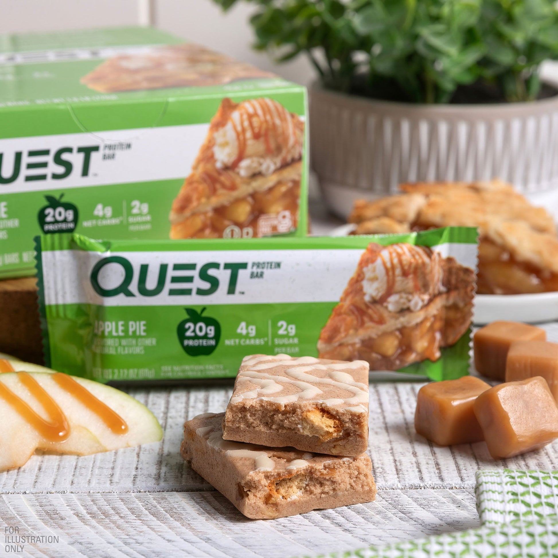 apple-pie-protein-bars-e9 qst-000647-apple-pie-protein-bars_4.jpg
