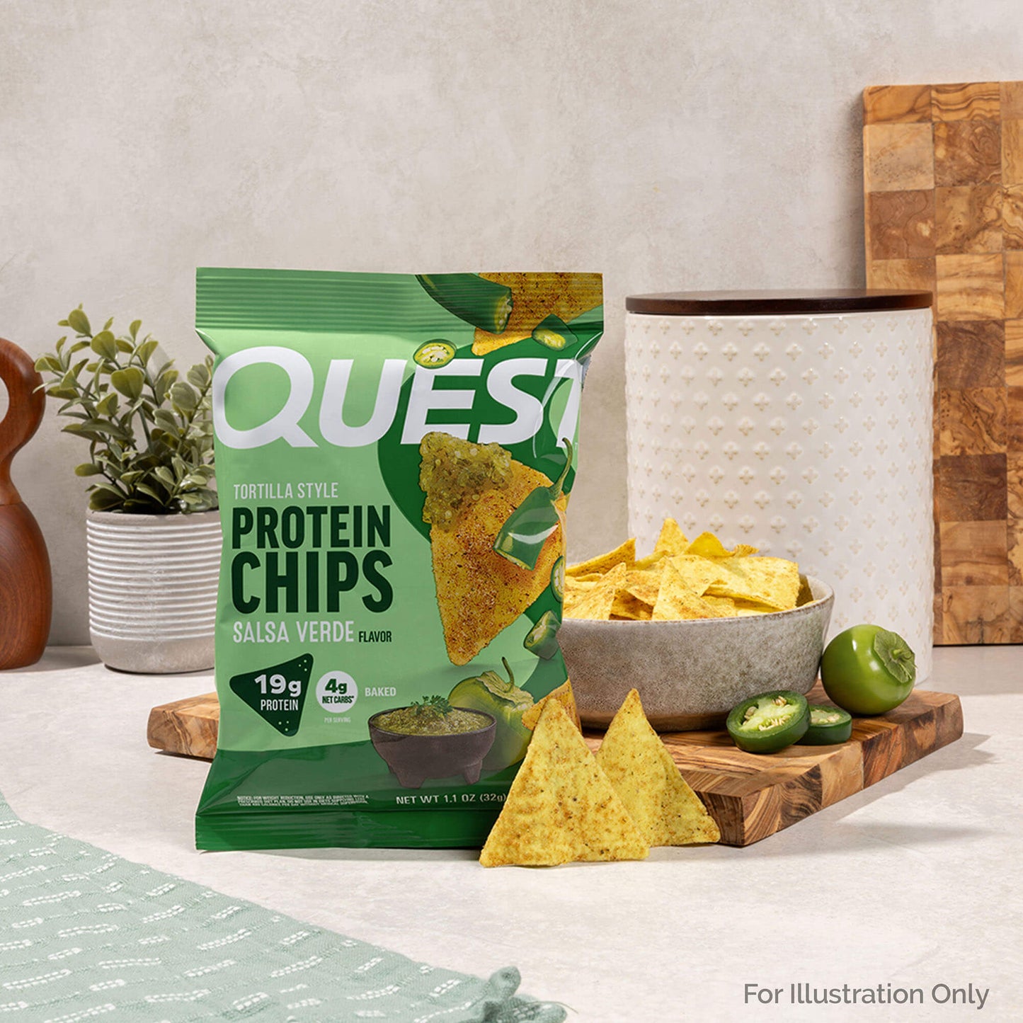 salsa-verde-tortilla-style-protein-chips-e7 qst-016419-salsa-verde-tortilla-style-protein-chips_5.jpg